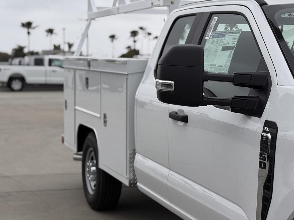 new 2025 Ford F-250 car, priced at $66,460