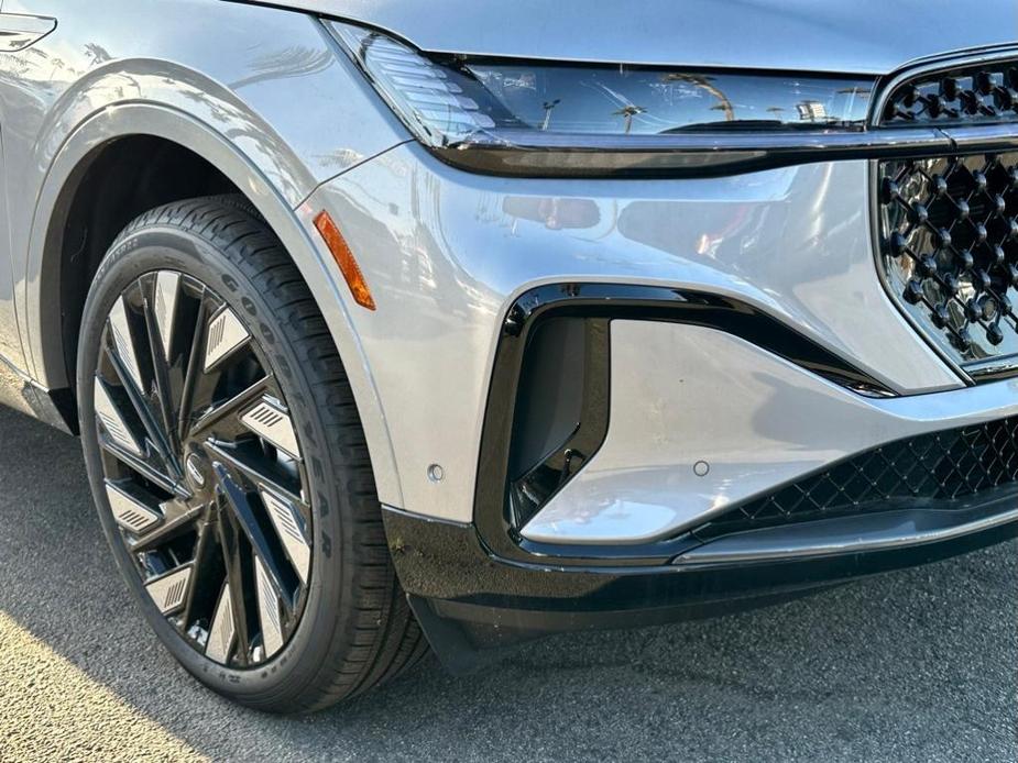 new 2024 Lincoln Nautilus car, priced at $65,120