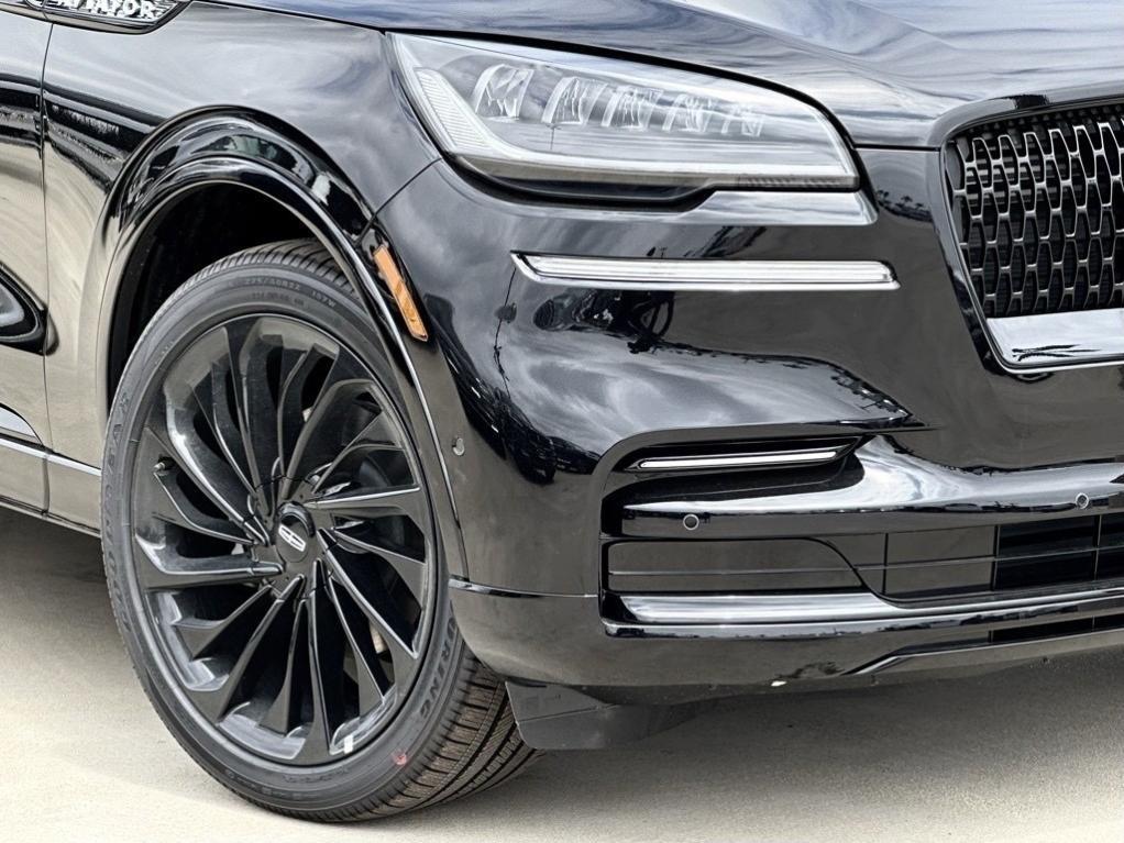 new 2024 Lincoln Aviator car, priced at $70,620