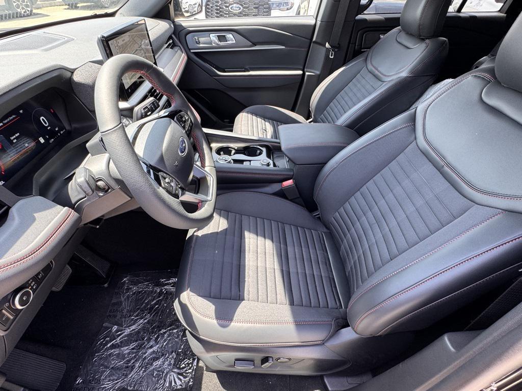 new 2025 Ford Explorer car, priced at $51,780