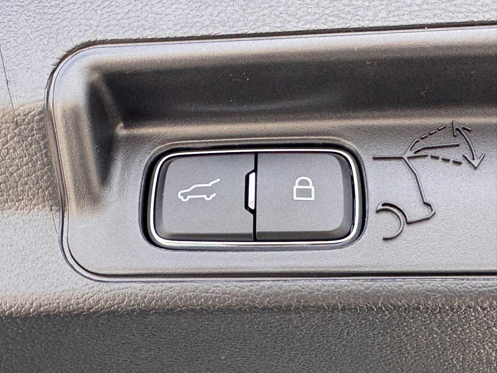 new 2025 Ford Explorer car, priced at $51,780