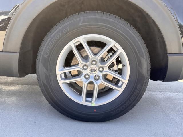 new 2025 Ford Explorer car, priced at $45,190