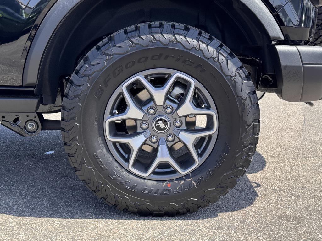new 2025 Ford Bronco car, priced at $59,570