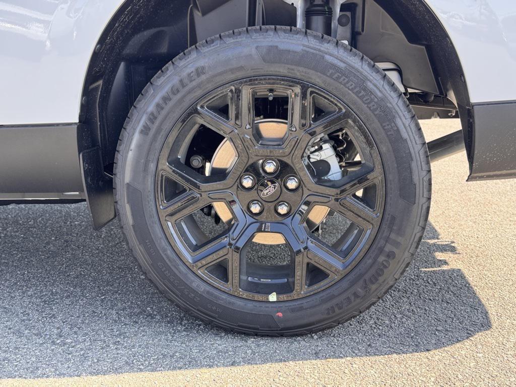 new 2025 Ford Maverick car, priced at $34,905