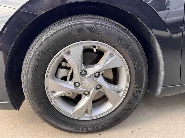 used 2022 Hyundai Elantra car, priced at $17,991