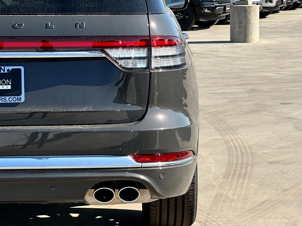 new 2024 Lincoln Aviator car, priced at $85,180