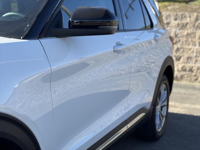 new 2024 Ford Explorer car, priced at $53,275