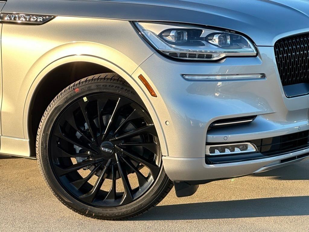 new 2023 Lincoln Aviator car, priced at $80,495