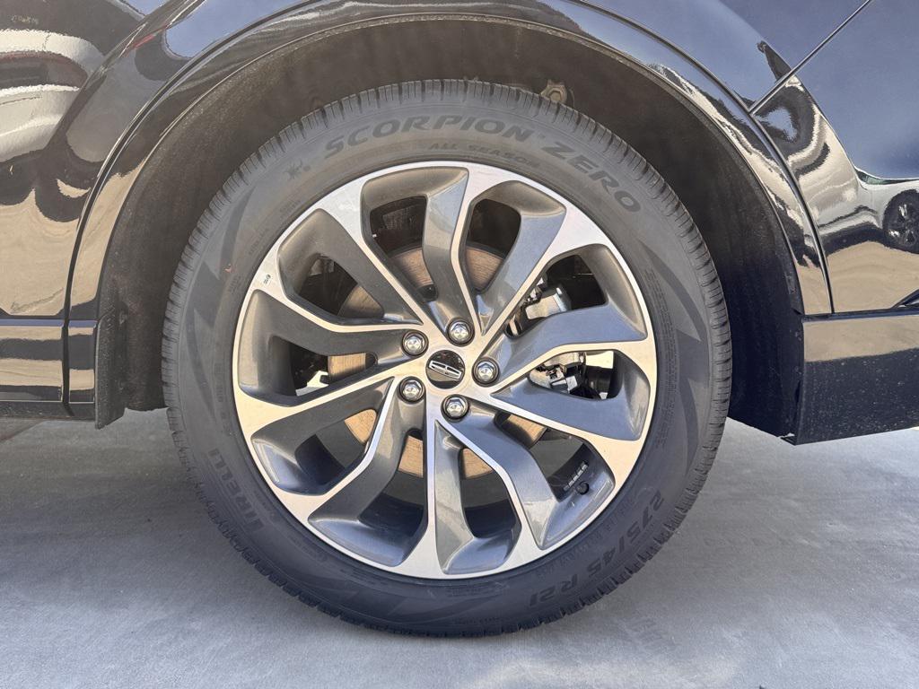 new 2025 Lincoln Aviator car, priced at $67,215