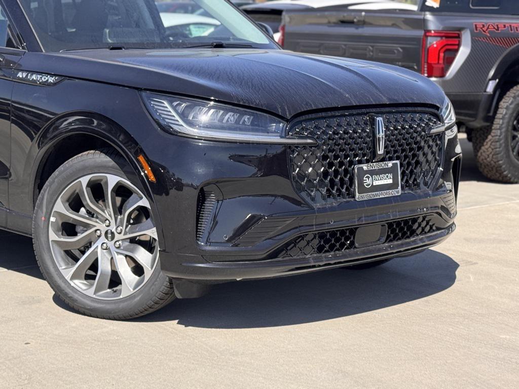 new 2025 Lincoln Aviator car, priced at $67,215