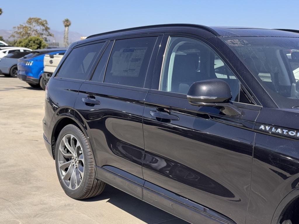 new 2025 Lincoln Aviator car, priced at $67,215