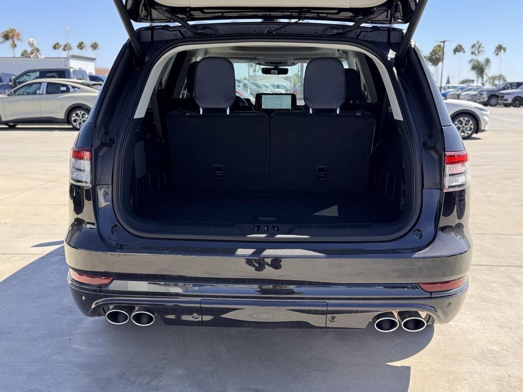 new 2025 Lincoln Aviator car, priced at $67,215