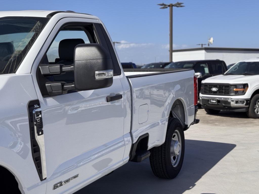 new 2025 Ford F-350 car, priced at $59,675
