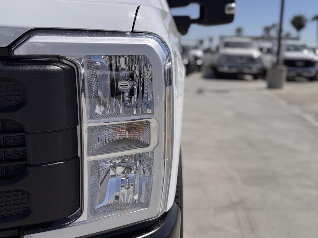 new 2025 Ford F-350 car, priced at $65,755