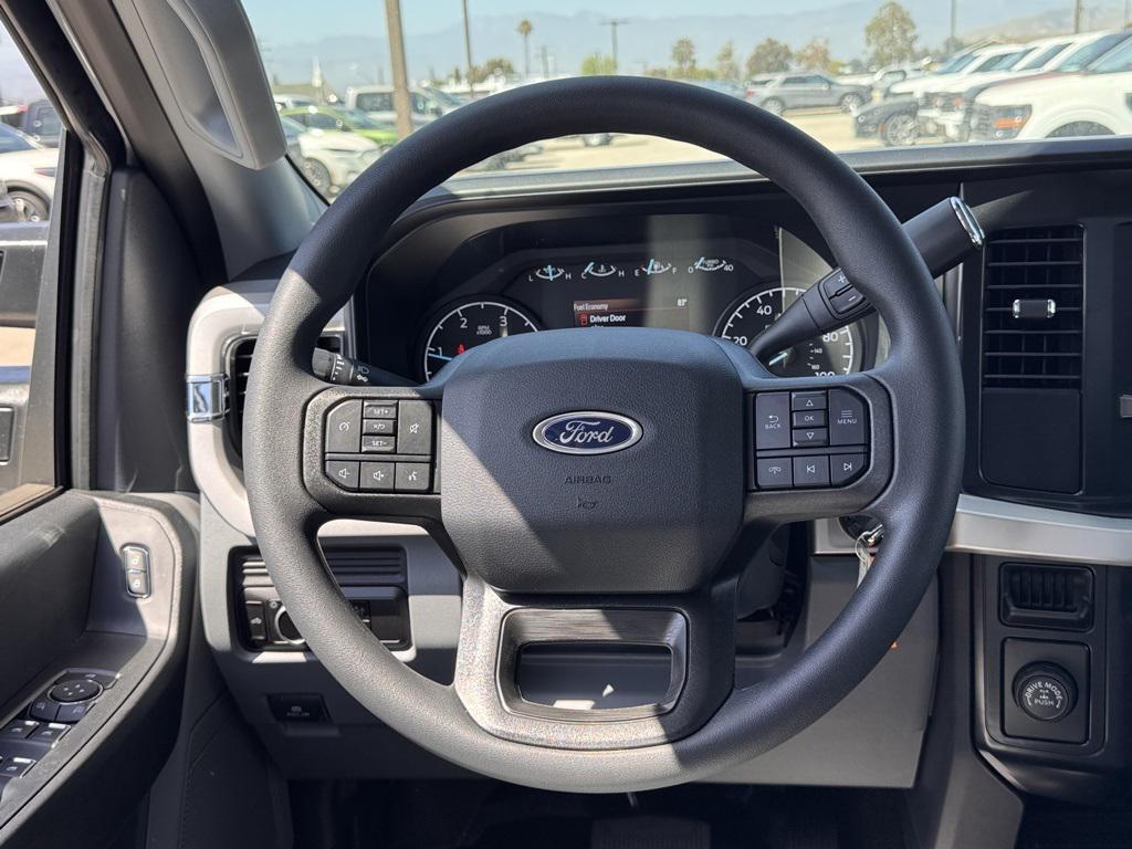 new 2025 Ford F-350 car, priced at $65,755