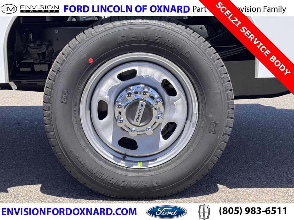 new 2025 Ford F-350 car, priced at $72,320