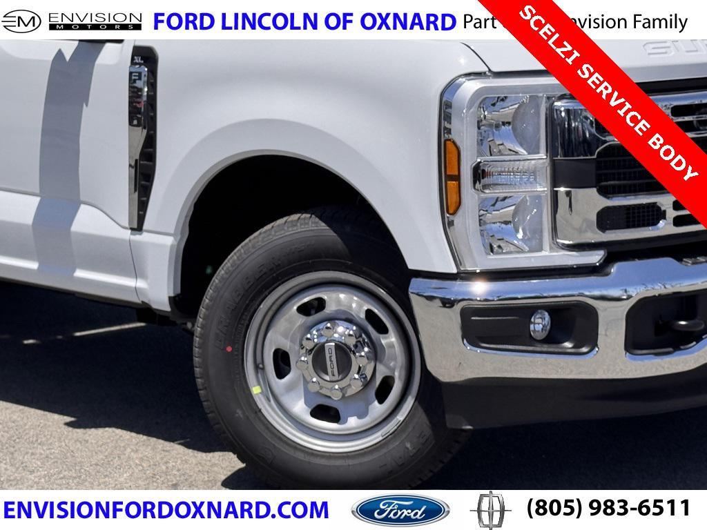 new 2025 Ford F-350 car, priced at $72,320