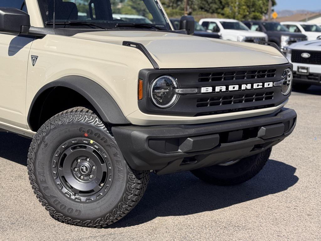 new 2025 Ford Bronco car, priced at $50,645