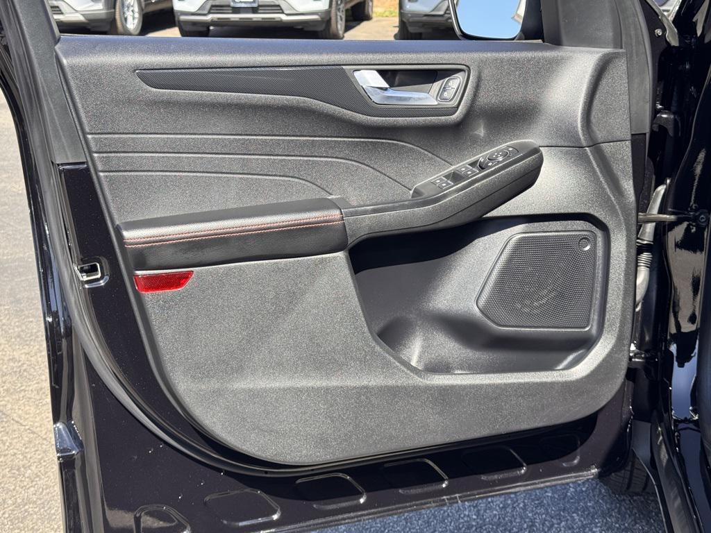 used 2025 Ford Escape car, priced at $34,465