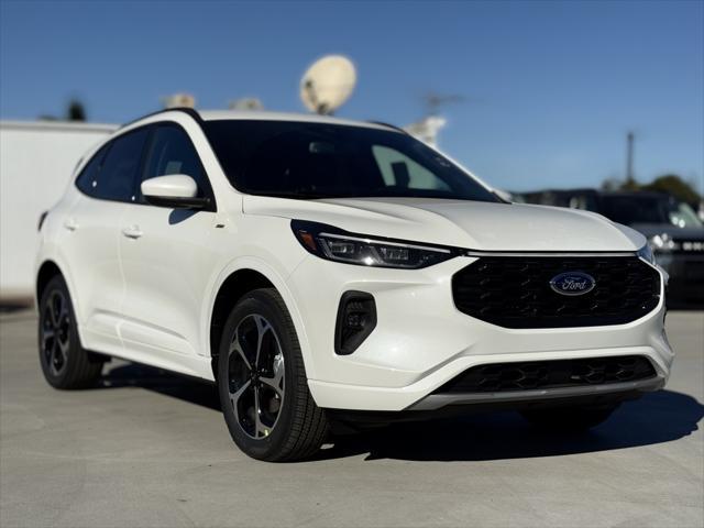 new 2025 Ford Escape car, priced at $40,800