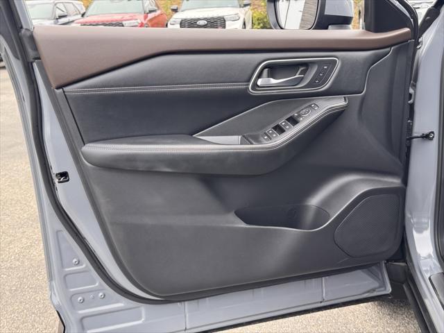 used 2023 Nissan Rogue car, priced at $27,991
