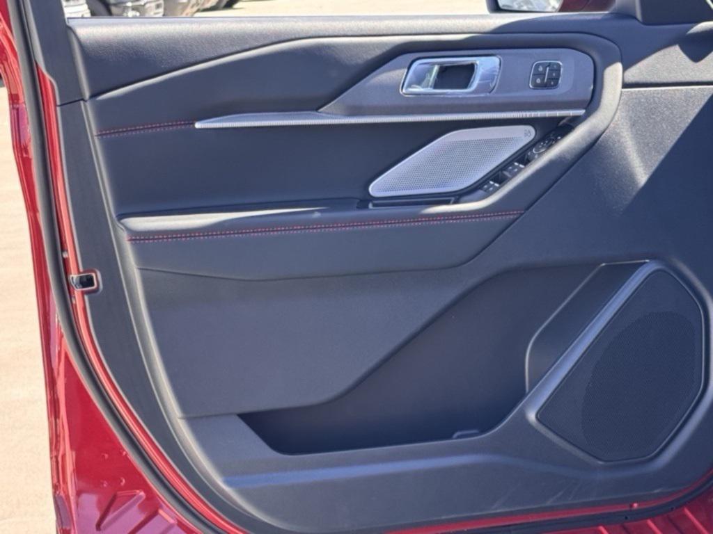 new 2025 Ford Explorer car, priced at $49,440