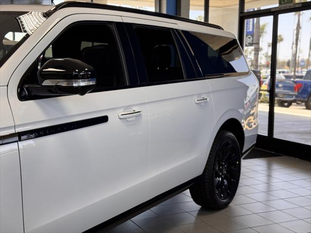 new 2025 Lincoln Navigator car, priced at $108,915