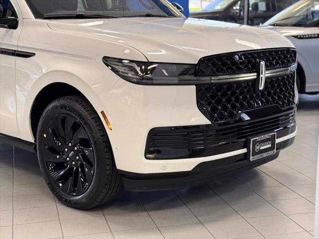 new 2025 Lincoln Navigator car, priced at $108,915