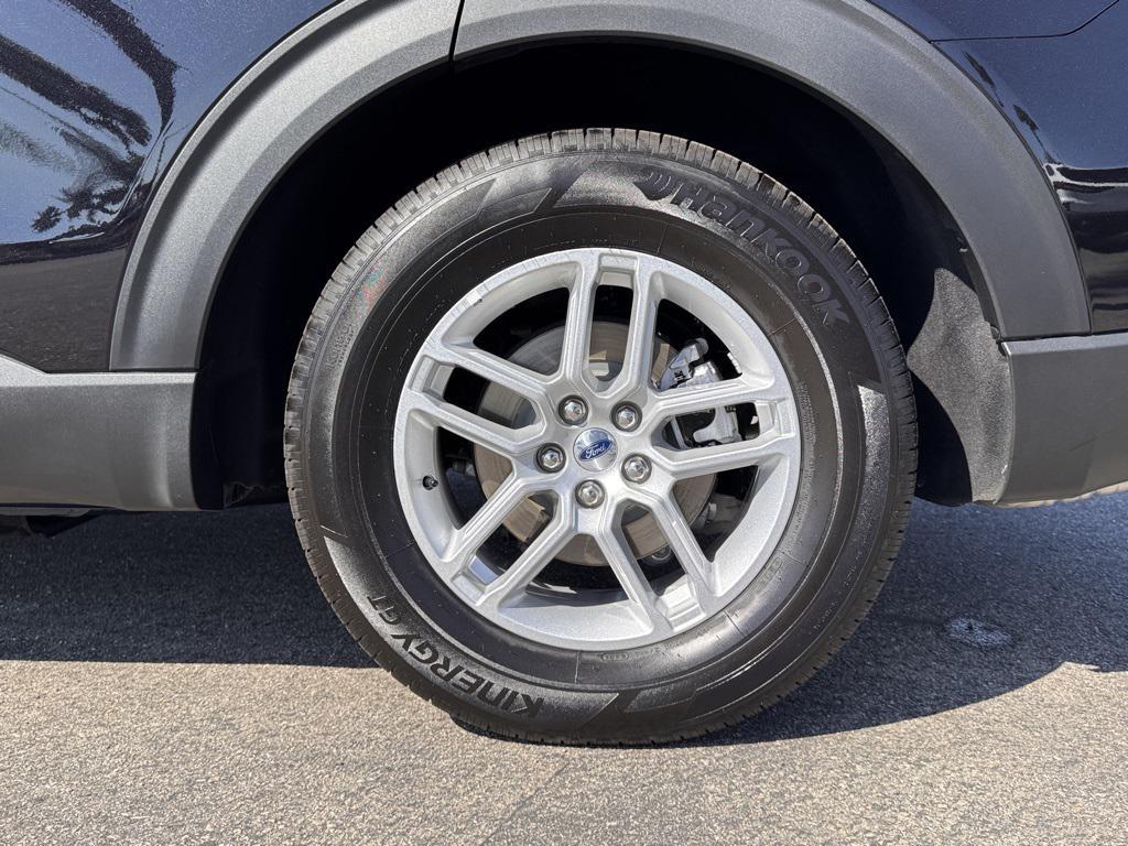 used 2025 Ford Explorer car, priced at $37,891