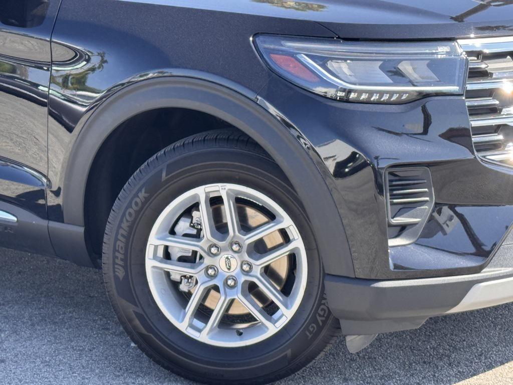 used 2025 Ford Explorer car, priced at $37,891