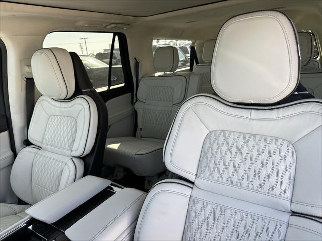 new 2024 Lincoln Navigator car, priced at $123,435