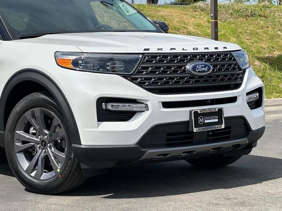 new 2024 Ford Explorer car, priced at $49,380