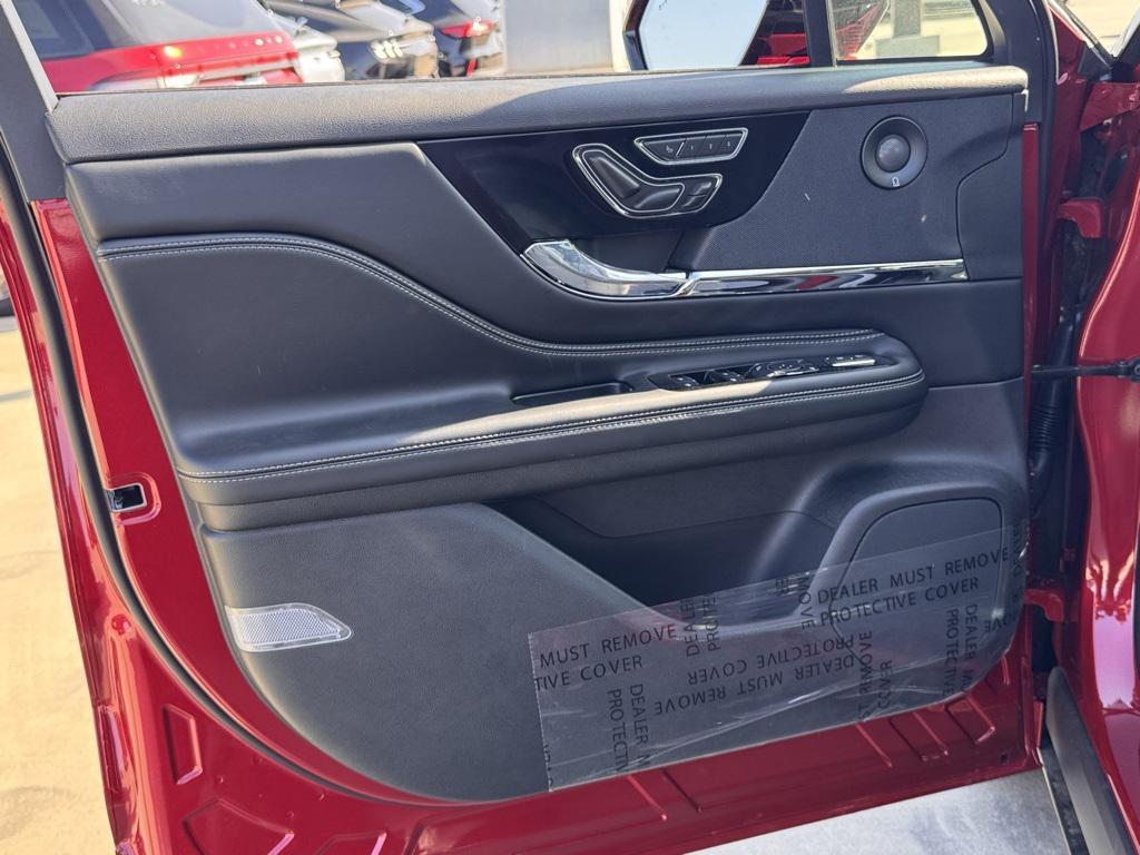 new 2025 Lincoln Corsair car, priced at $69,070