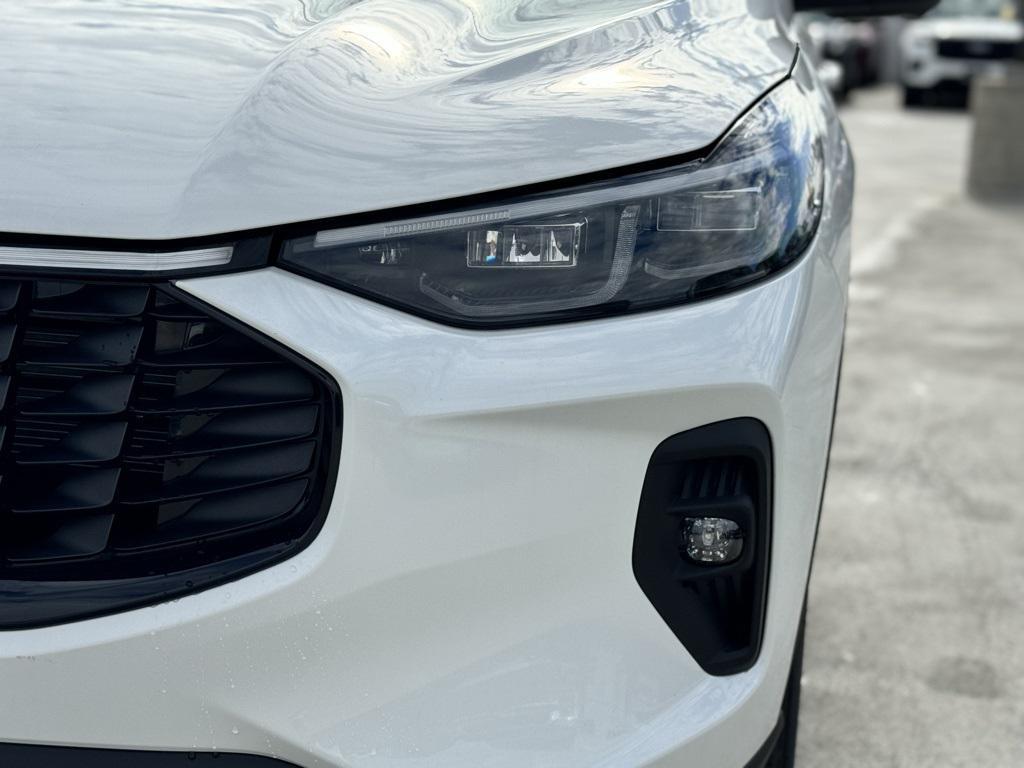 new 2025 Ford Escape PHEV car, priced at $47,115