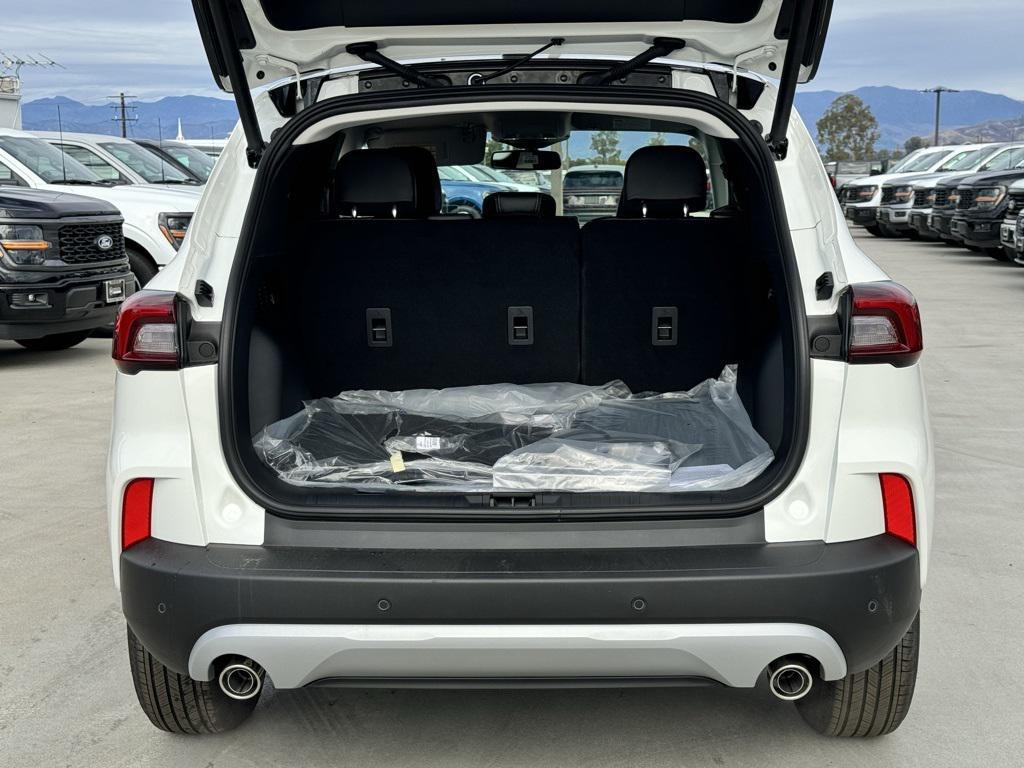 new 2025 Ford Escape PHEV car, priced at $47,115