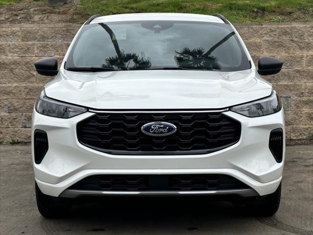 new 2025 Ford Escape car, priced at $33,470