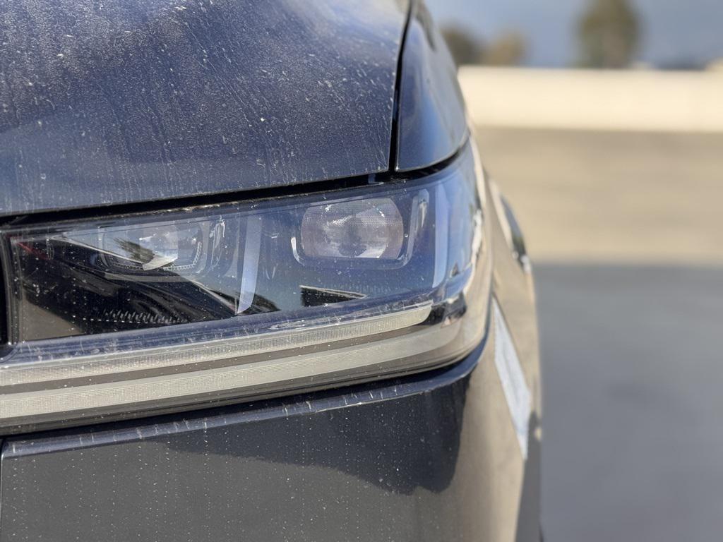 new 2025 Lincoln Navigator car, priced at $103,585