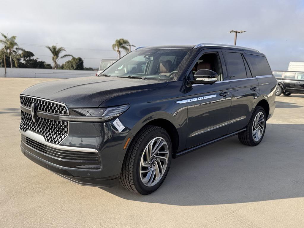 new 2025 Lincoln Navigator car, priced at $103,585