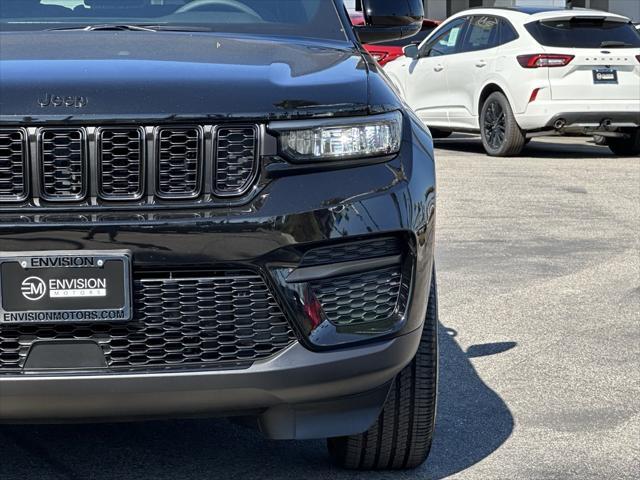 used 2024 Jeep Grand Cherokee car, priced at $39,591