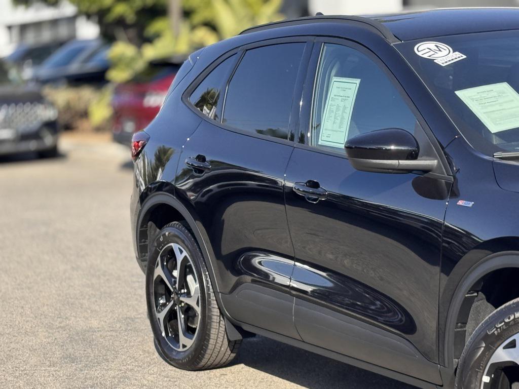 used 2025 Ford Escape car, priced at $31,591