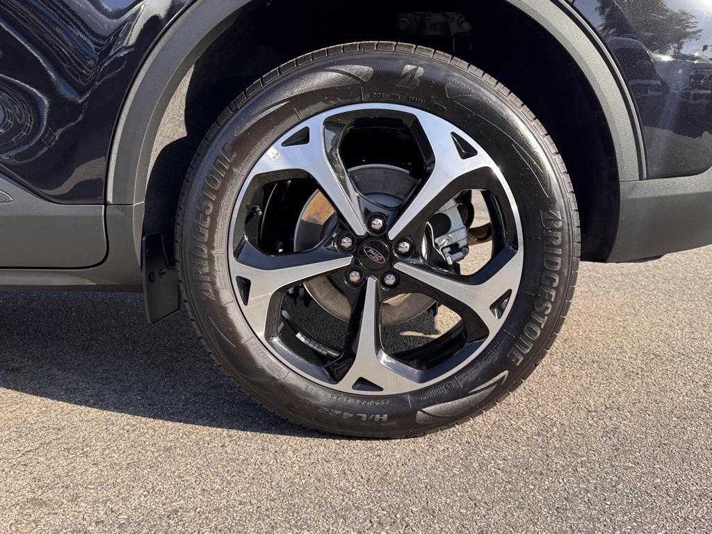 used 2025 Ford Escape car, priced at $31,591