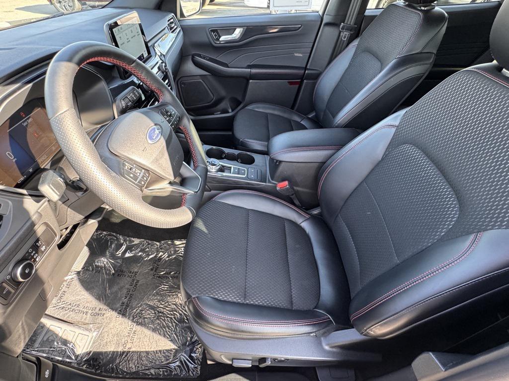 used 2025 Ford Escape car, priced at $31,591