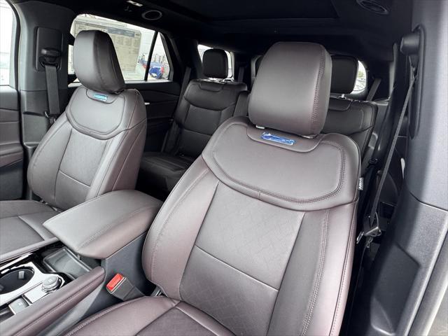 new 2025 Ford Explorer car, priced at $54,095