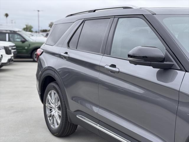 new 2025 Ford Explorer car, priced at $54,095