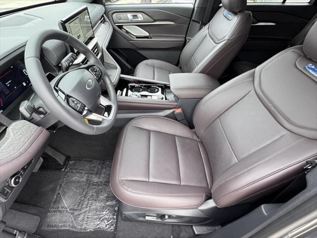 new 2025 Ford Explorer car, priced at $54,095