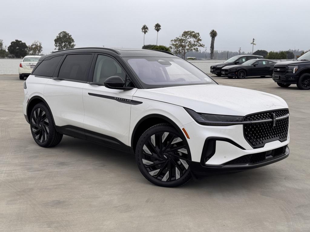 new 2025 Lincoln Nautilus car, priced at $65,455