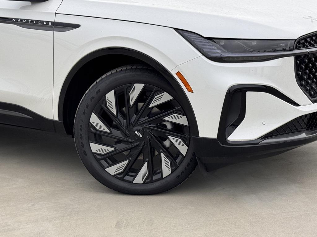 new 2025 Lincoln Nautilus car, priced at $65,455