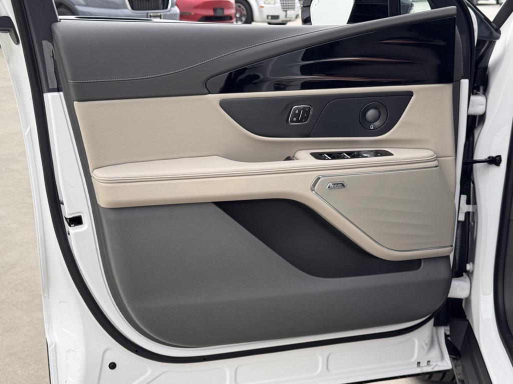 new 2025 Lincoln Nautilus car, priced at $65,455