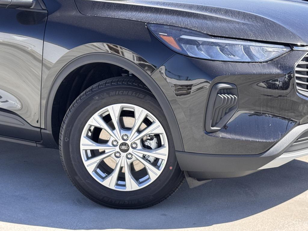 new 2025 Ford Escape car, priced at $31,010