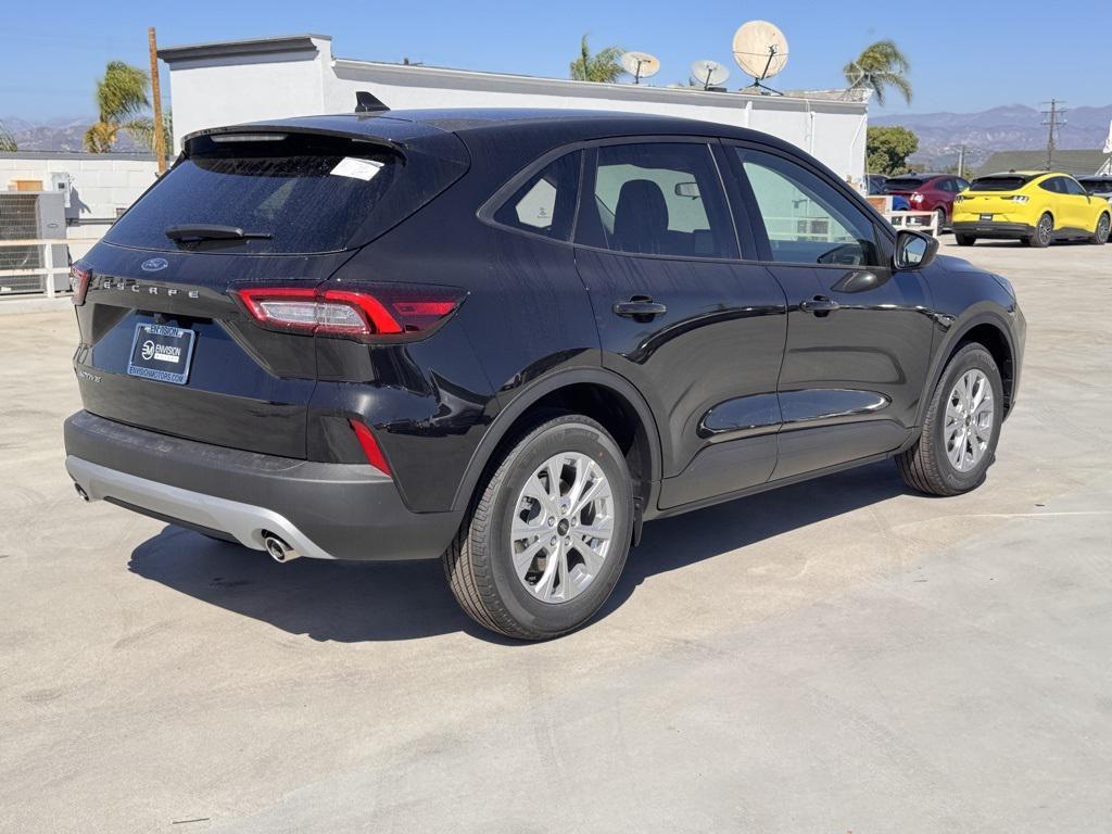new 2025 Ford Escape car, priced at $31,010
